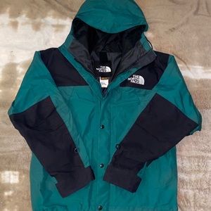 *Quick Sale* TNF Goretex jacket